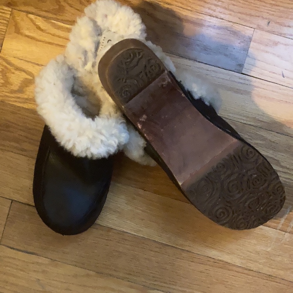 Ugg Clogs - image 4
